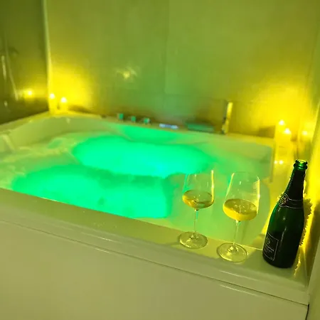 Romantique Avec Bain アパート