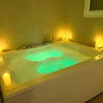 Romantique Avec Bain Apartman